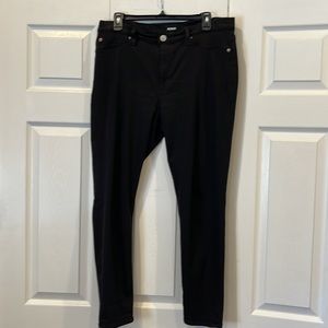 HUDSON Women’s Natalie  Super Skinny Black Jeans size 33 used